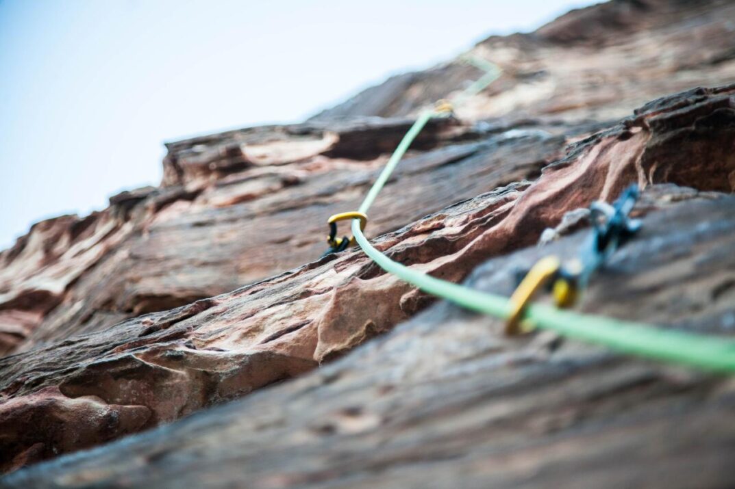 ¿Cómo puedo prevenir accidentes en la escalada en fisuras en techo? ¿Cómo puedo prevenir accidentes en la escalada en fisuras en techo?